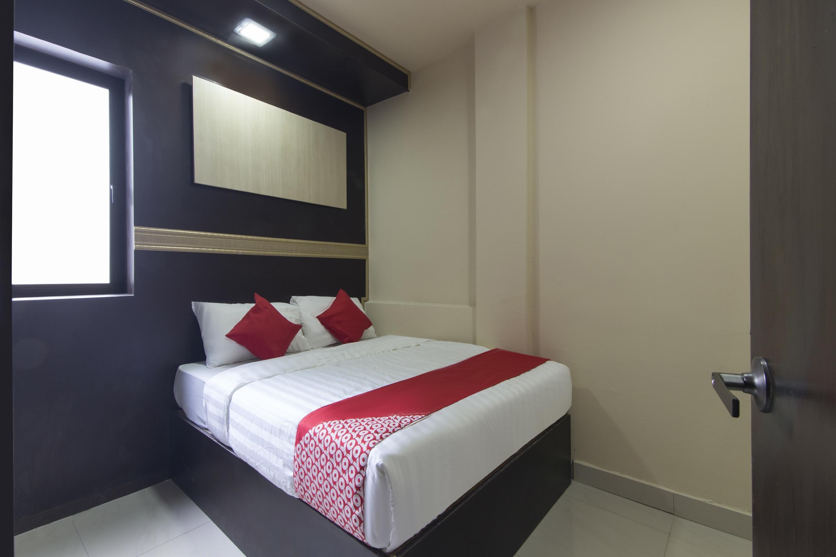 Oyo 697 Niche Valley Hotel Kuala Lumpur Buitenkant foto