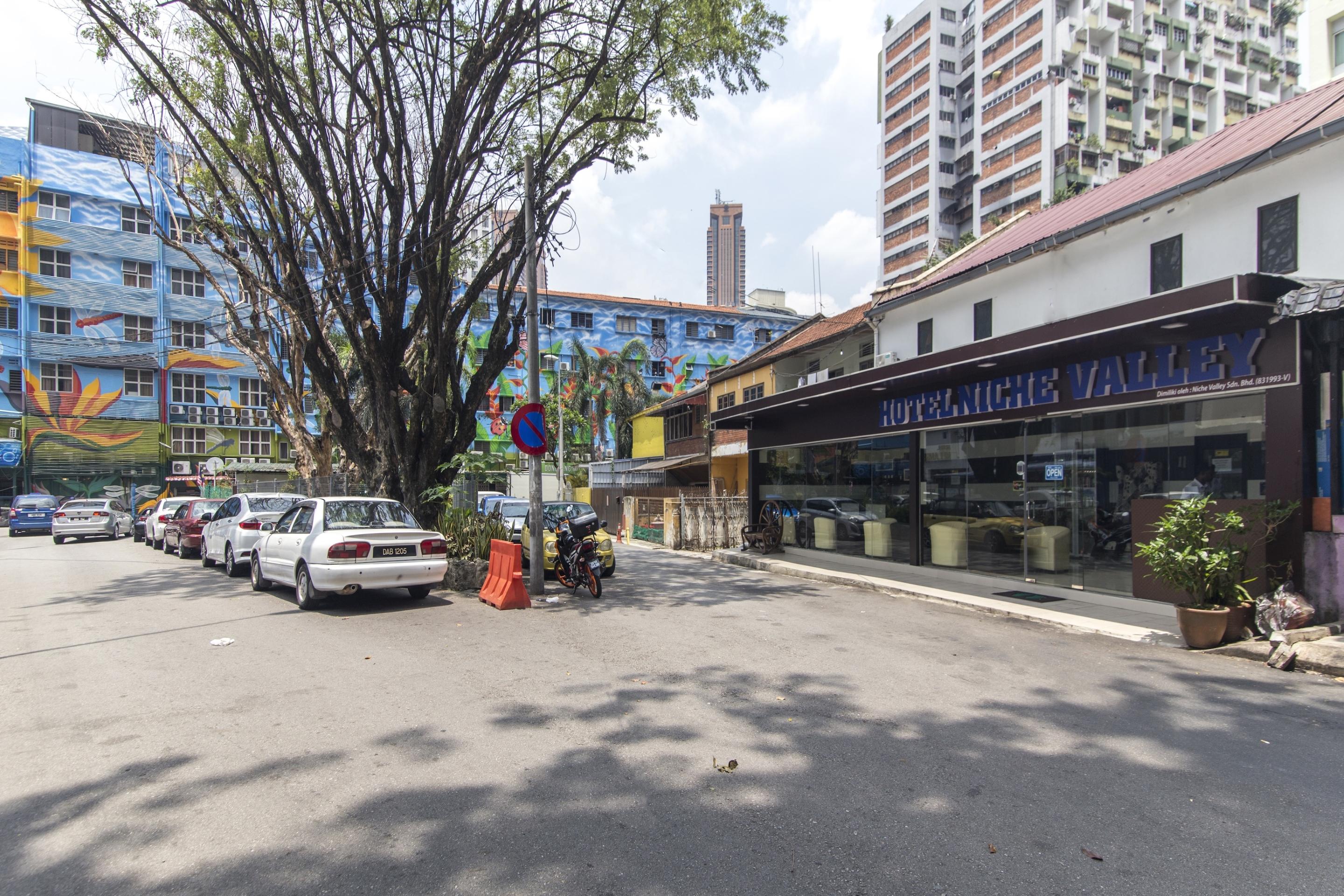 Oyo 697 Niche Valley Hotel Kuala Lumpur Buitenkant foto