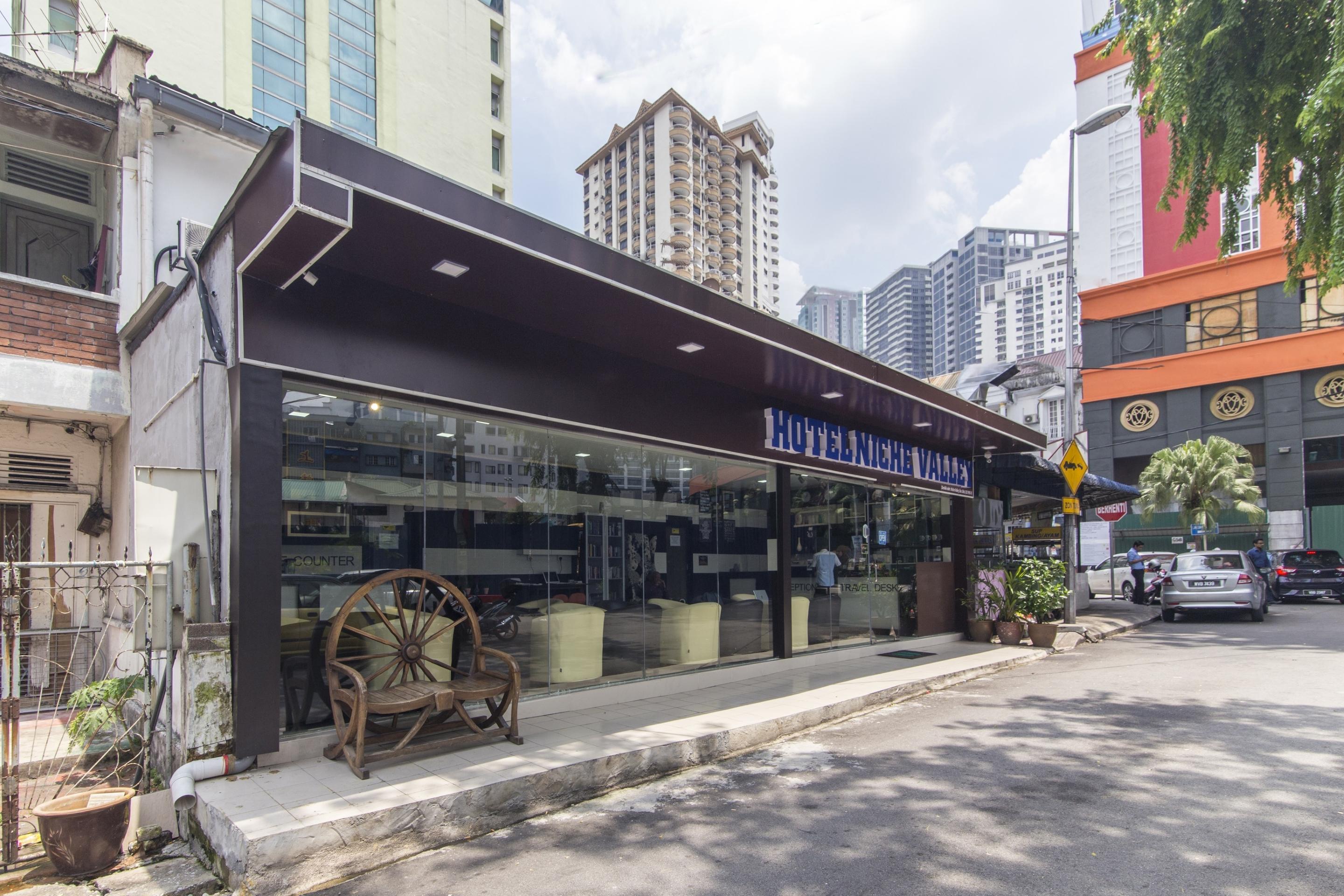 Oyo 697 Niche Valley Hotel Kuala Lumpur Buitenkant foto